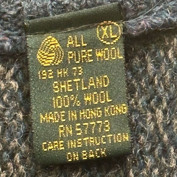 Hunting Horn Wool Sweater Vest in Blue and Purple - Picture 6 of 8